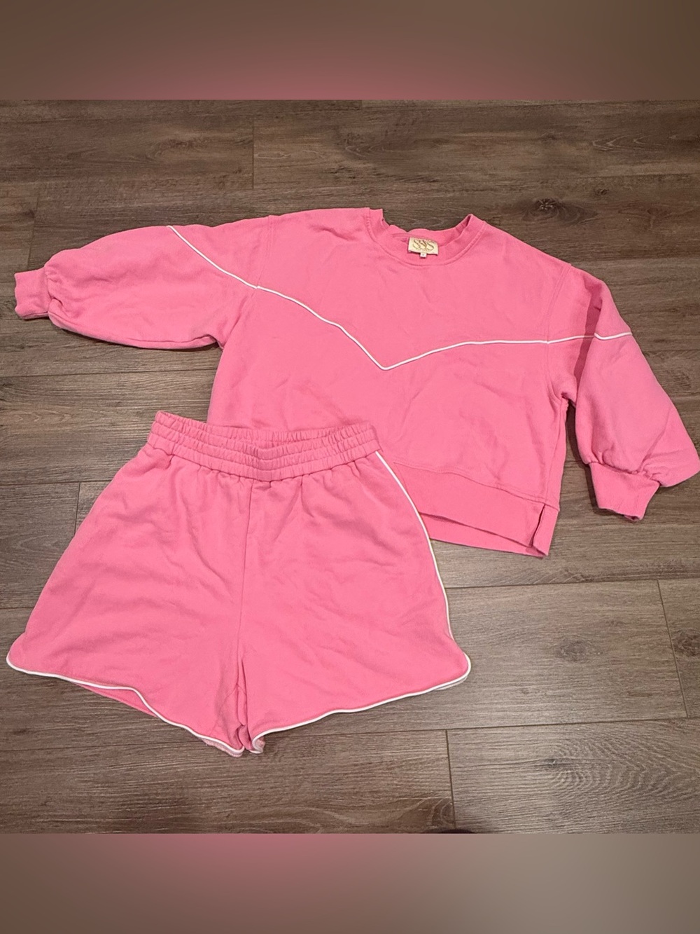 SSYS The Label Myla Pink Crewneck Sweatshirt and Shorts Set